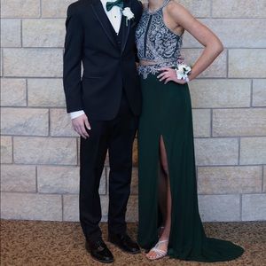 Emerald green prom dress